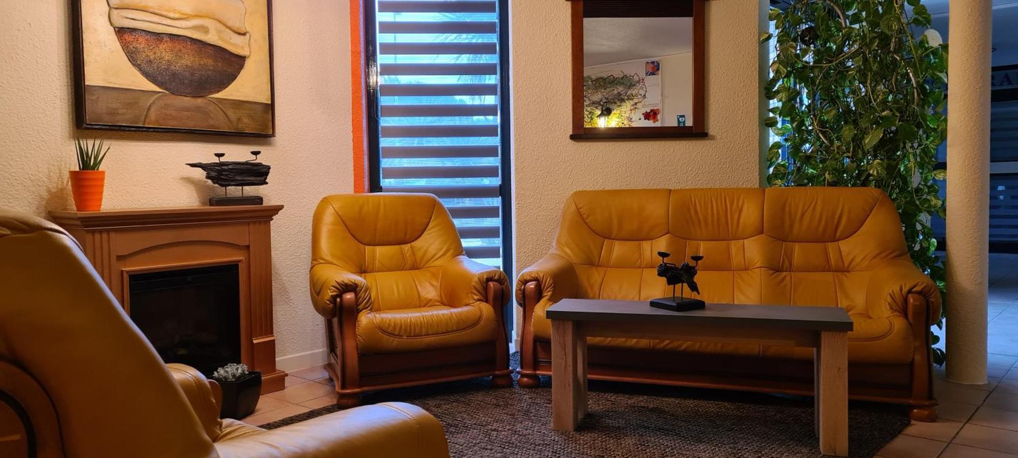Hotel L'Etoile Aeroport - A61 Carcassonne Eksteriør bilde