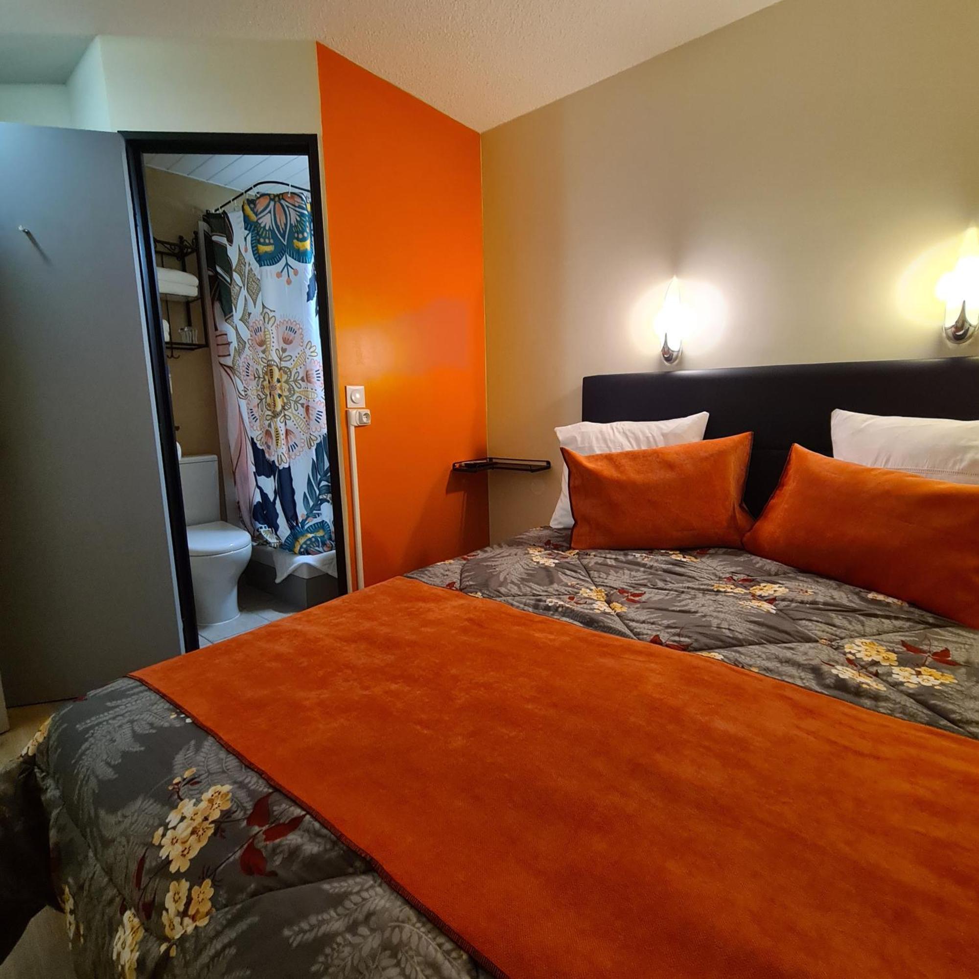 Hotel L'Etoile Aeroport - A61 Carcassonne Eksteriør bilde