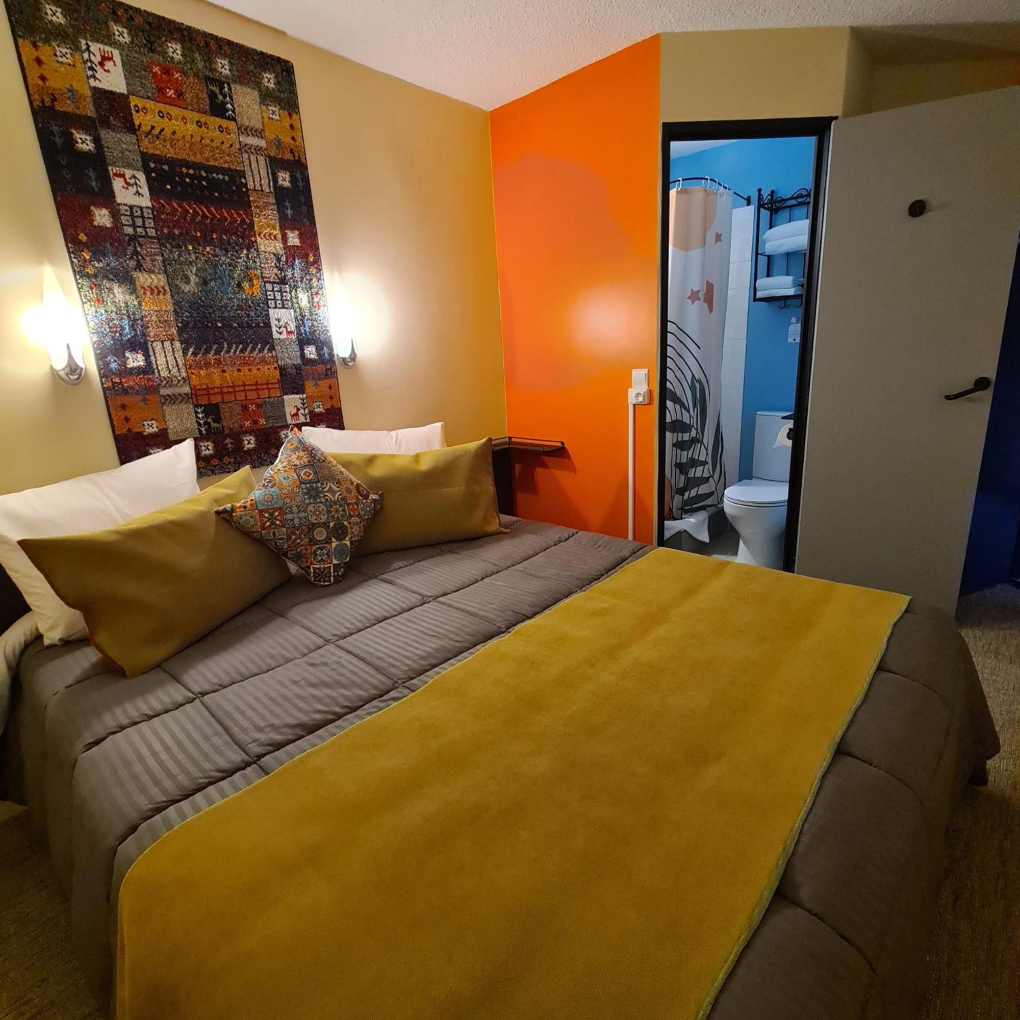 Hotel L'Etoile Aeroport - A61 Carcassonne Eksteriør bilde