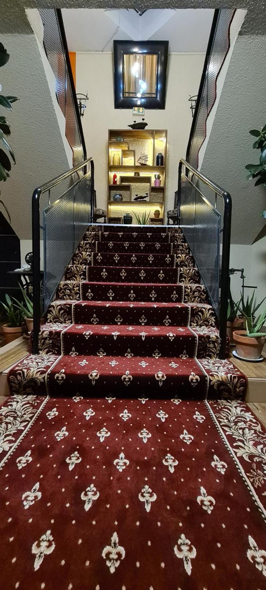 Hotel L'Etoile Aeroport - A61 Carcassonne Eksteriør bilde