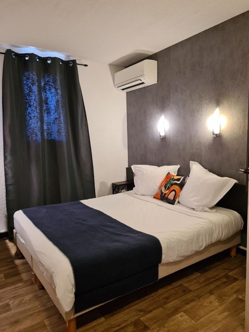 Hotel L'Etoile Aeroport - A61 Carcassonne Eksteriør bilde