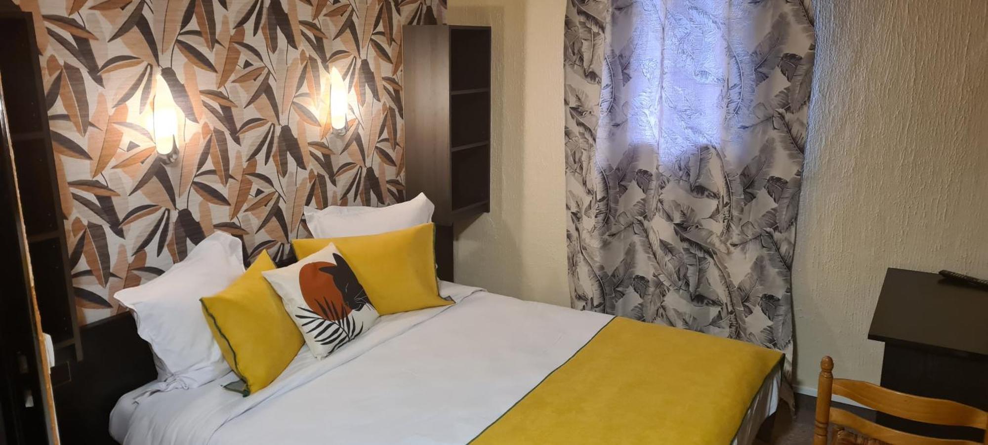 Hotel L'Etoile Aeroport - A61 Carcassonne Eksteriør bilde