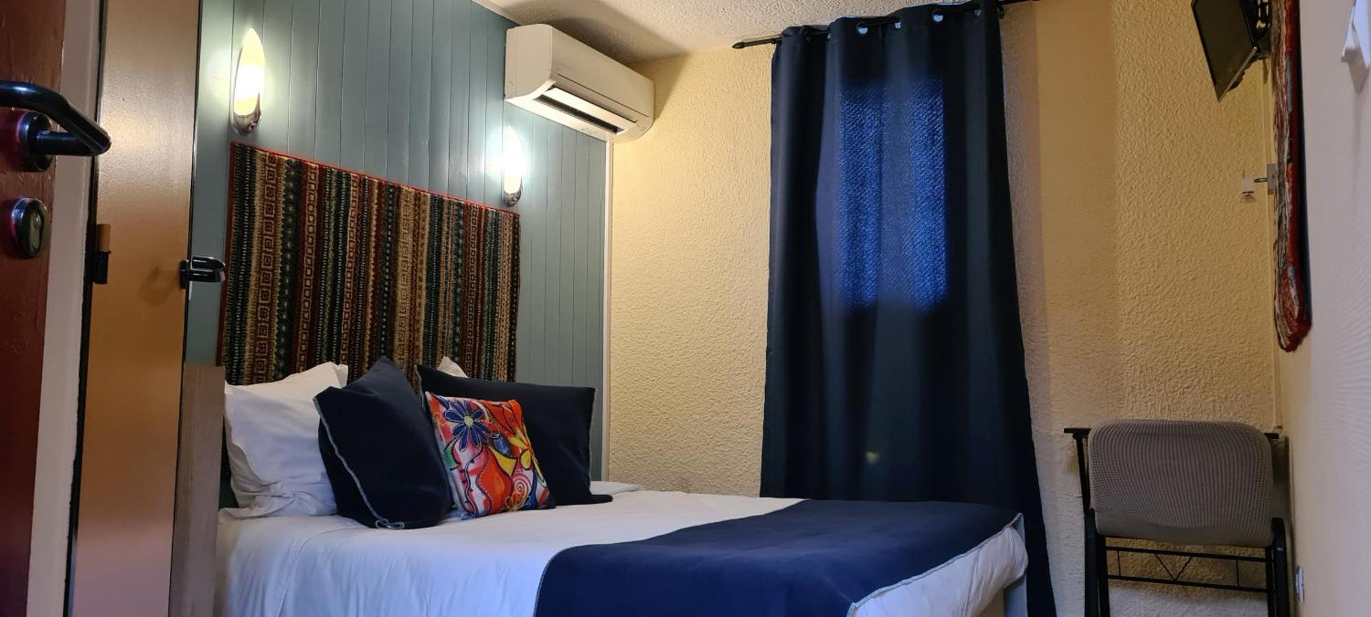 Hotel L'Etoile Aeroport - A61 Carcassonne Eksteriør bilde